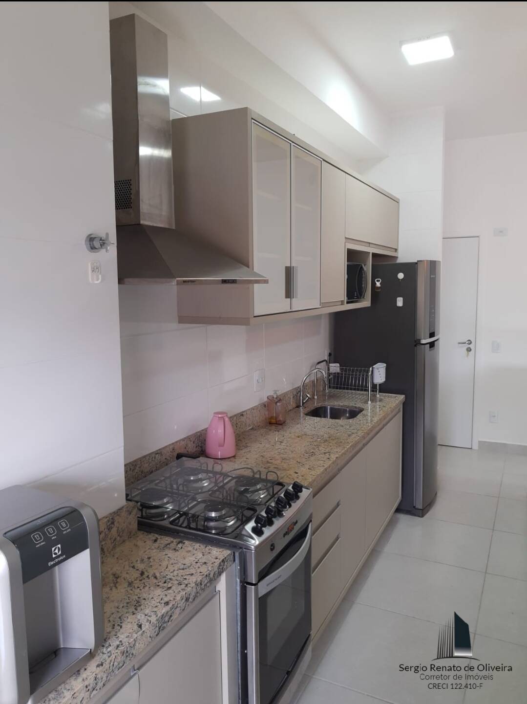 Apartamento à venda com 2 quartos, 62m² - Foto 4