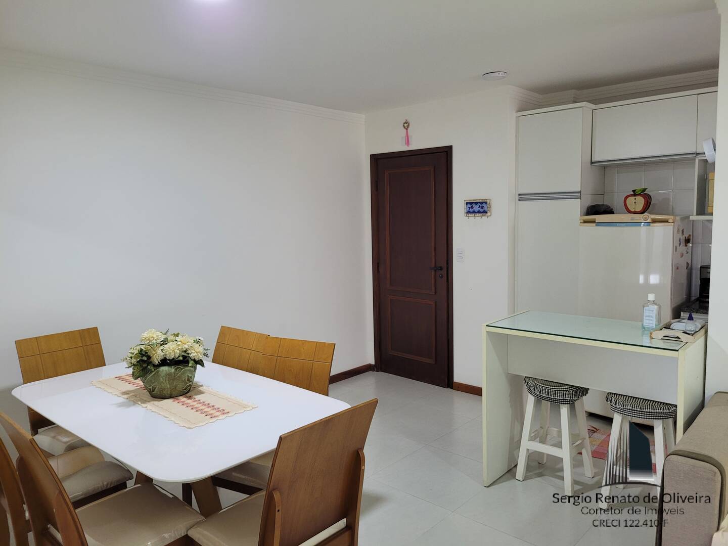 Apartamento à venda com 2 quartos, 66m² - Foto 12